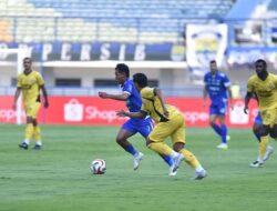 Persib vs Semen Padang: 2-0, Kekuatan Band