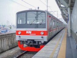 Pohon Tumbang Ganggu KRL Bojonggede-Cilebut, PT KAI Commuter Indonesia Selesaikan Masalah
