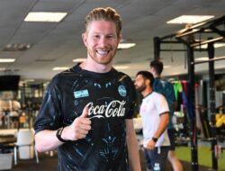 Guardiola Merasa Aneh Lihat De Bruyne di Napoli: Kisah Pemisahan dan Adaptasi