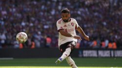 Duh, Penalti Salah Melambung Lagi! Liverpool Gagal Rebut Community Shield