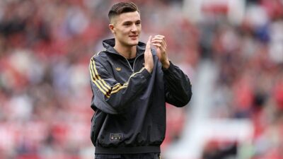 **MU Gelar Laga Uji Coba Tertutup, Fokus pada Sesko dan Onana di Pekan Pertama Liga Inggris**