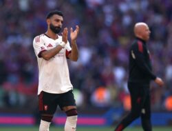 **Mohamed Salah Kembali Mengecewakan di Wembley: Liverpool Gagal di Community Shield 2025**