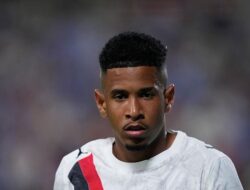 **Tottenham Hotspur Targetkan Winger Manchester City Savinho Sebelum Bursa Tutup**