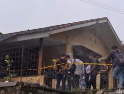 “Perumahan Purwakarta Geger, Ditemukan Mayat Perempuan dengan Luka Bersimbah Darah, Siapa Pelakunya?”