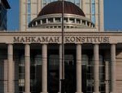 “HUT ke-22 MK 2025: Tema dan Logo yang Mengguncangkan Tradisi”