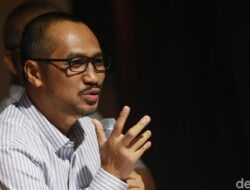 **Abraham Samad Siap Diperiksa, Kasus Ijazah Palsu Jokowi Meninggalkan Tanda Tanya Besar**