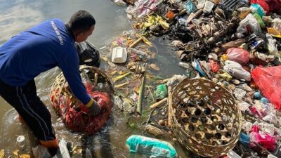 **Denpasar Diliputi Sampah, Sungai Terancam Setelah TPA Suwung Hanya Terima Residu**