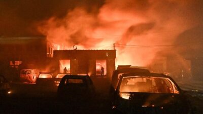 **Drone Ukraina Picu Kebakaran Hebat di Kilang Minyak Rusia, Tiga Orang Luka**