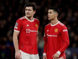 “Maguire Ungkap: Ronaldo Jadi Bintang Kecil di MU, 9 Alasan Mengapa!”