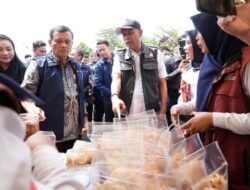 **Wamensos Puji 2.000 Penerima Bansos PKH di Brebes yang Berhasil Graduasi**