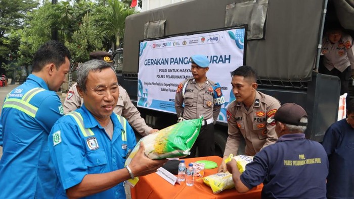Polres Priok Bantu Masyarakat dengan Bazar Pangan Murah, Dukung Pelabuhan!