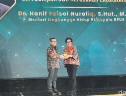 Anugerah Ekonomi Hijau untuk Menteri LH, Target 2029: Sampah 100% Terkelola!