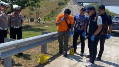 Geger Tas Penuh Amunisi di Tol Madiun: Apa yang Sebenarnya Terjadi?