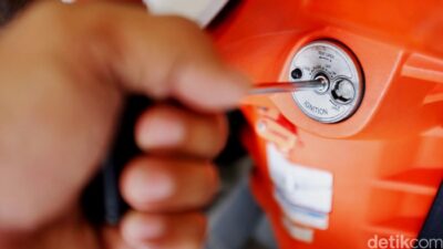 **Warga Cirebon Diamuk Maling Setelah Motor Curian Kehabisan Bensin**