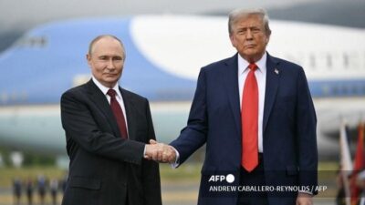 Trump dan Putin di Alaska: Perdamaian atau Perang?
