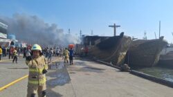 Kapal Terbakar di Muara Baru Bertambah Jadi 5 Unit, Ini Kronologinya: Investigasi Mendalam Tentang Kebakaran Mysterius