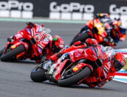**”Sprint Race MotoGP Austria 2025: Marquez Juara, Bagnaia Gagal Finis!”**