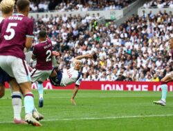“Tottenham Hotspur Dominasi Burnley: Richarlison Cetak Dua Gol, Menang 3-0 di Premier League 2025/2026”