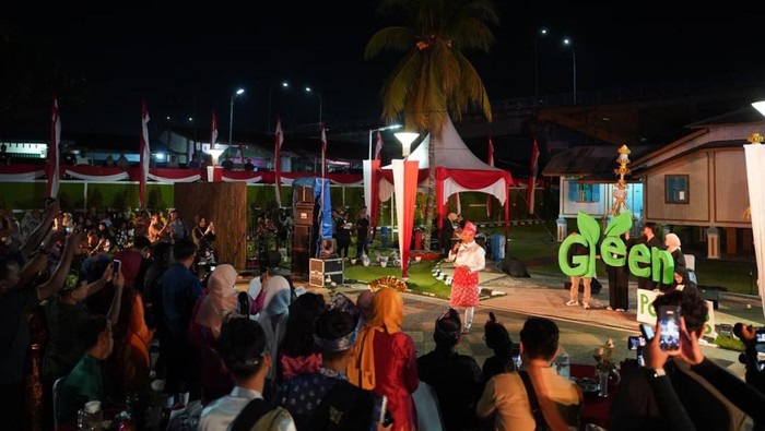 **Lewat Lomba Puisi, Polda Riau Tanamkan Cinta Lingkungan di Momen HUT RI**
