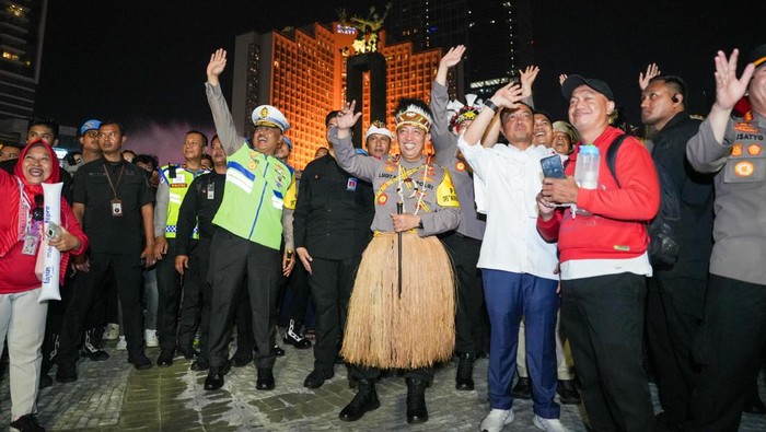**Kapolri dan Mensesneg Bergabung dalam Perayaan HUT RI ke-80, Serukan Kebanggaan Bersama di Panggung Rakyat HI**
