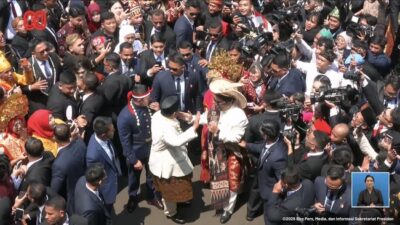 Pacu Jalur dan ‘Tabola Bale’ Nyatakan Kemerdekaan, Istana Bergoyang di Hari RI
