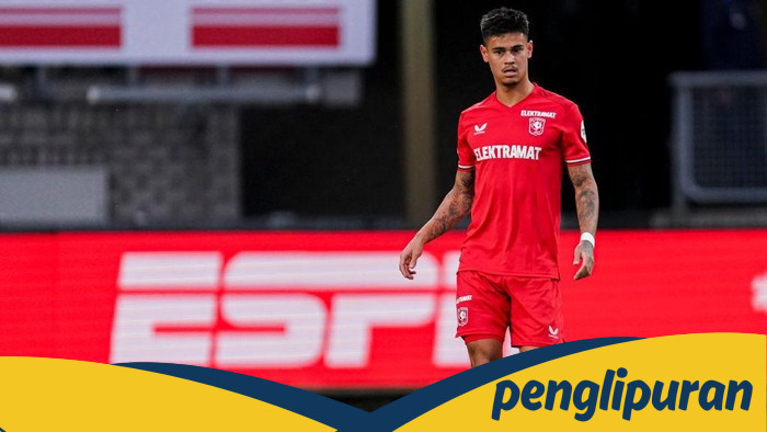 Kenapa Mees Hilgers Masih Hilang dari Skuad Twente Lawan PSV? Penjelasan Mengejutkan!