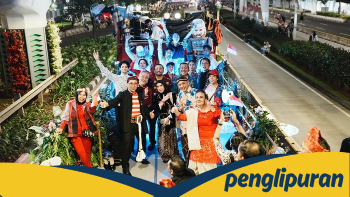 [Reog Ponorogo Menyedot Perhatian di Karnaval HUT RI]