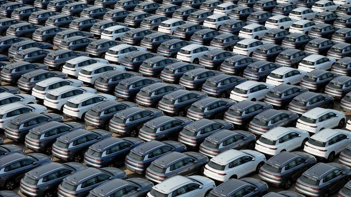 **Ratusan Mobil 'Ngakalin' Pajak Dikejar sampai ke Rumah, Hasilnya...**