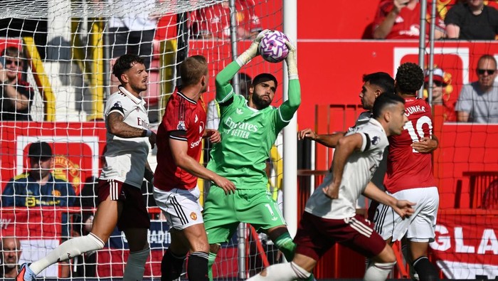 Arsenal Taklukkan MU, Semangat Gotong Royong Membakar!