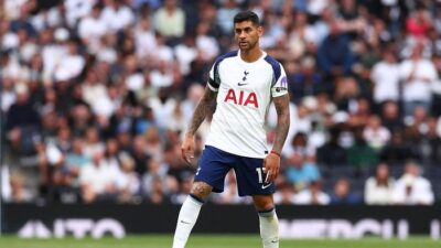 “Romero Full Senyum: Dari Kapten Spurs ke Kontrak Masa Depan yang Mempesona”