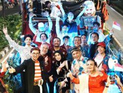 Deretan Artis Papan Atas Menyusuri Karnaval Kemerdekaan dalam Kendaraan Kemenbud!