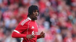 “Performa Milos Kerkez dan Jeremie Frimpong Belum Menjanjikan untuk Liverpool”