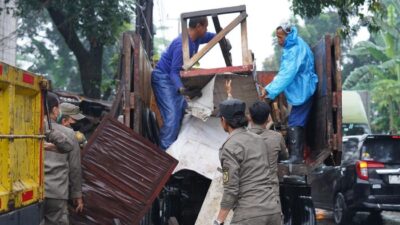 Satpol PP Ancam Guncang Kota Bogor dengan Bongkar 50 Bangunan Liar, Termasuk 2 Pangkalan Ojek!