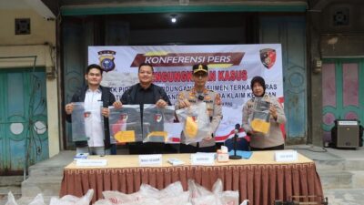 Polres Dumai Tangkap Penjual Beras Oplosan, 2 Ton Beras Diumumkan