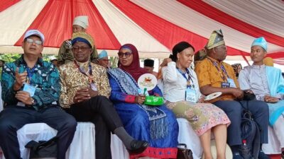 Dubes Korsel hingga Rwanda Tiba di Tepian Narosa, Saksikan Aksi Pacu Jalur yang Mempesona!