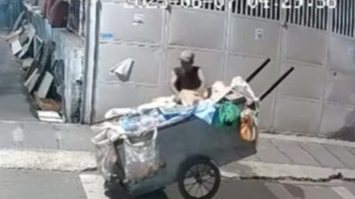 Pemulung Masuki Rumah di Jakpus Saat Pemilik Tertidur, Lalu Curi 3 HP: aksi kriminal yang mencengangkan!