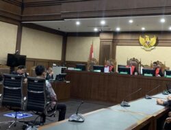 “Terungkap Harga Mahal Baca Berkas Vonis Lepas Kasus Migor: Kisah di Balik vonis yang Berdampak pada Hukuman”