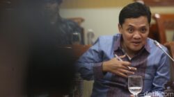 “Habiburokhman Bantah Boros, DPR Akan Cukupi Rapat dengan Air Putih Saja!”