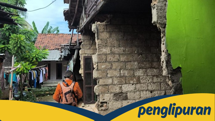 1 Rumah Warga di Bogor Rusak Berat Akibat Gempa Bekasi - Alternatif 1