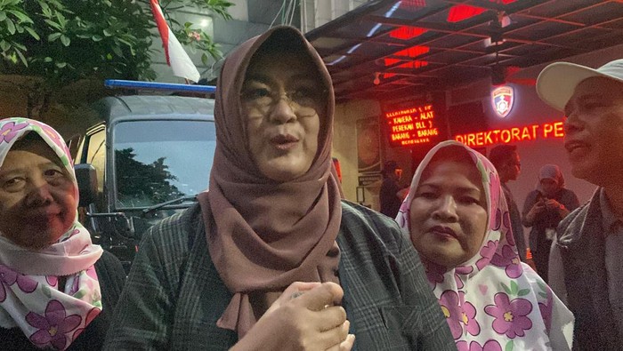 Dr Tifa Dicecar 79 Pertanyaan Soal Ijazah Palsu Jokowi, Apa yang Terjadi?