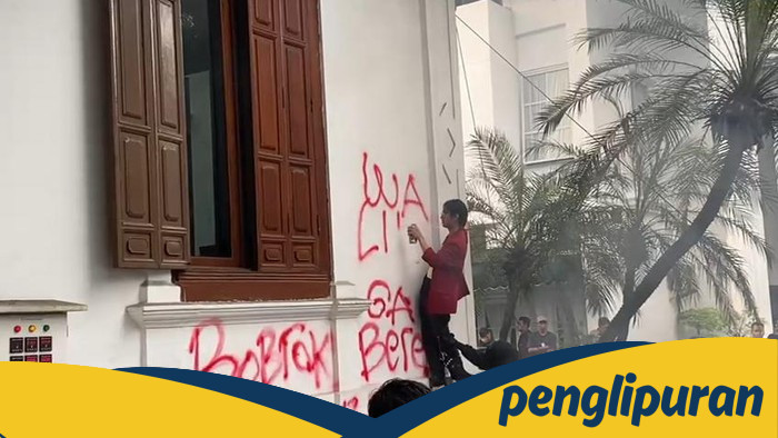 Demo Mahasiswa Berujung ricuh, Vandalisme Merusak Gedung Balai Kota Bogor