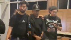 “Momen 4 Penculik Kacab Bank di Jakarta Tertunduk Usai Ditangkap Polisi: Kebangkitan Kepolisan atau Kecelakaan Keamanan?”