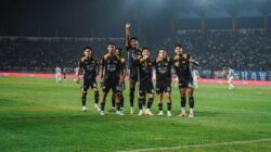 **Dewa United Vs Persik: Kemenangan Pert