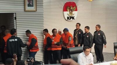 Habis Nangis, Noel Senyum-Kepalkan Tangan di Konferensi Pers KPK: Apa yang Sebenarnya Terjadi?