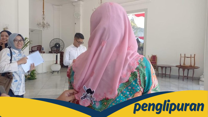 Yenny Wahid dengan Emblem Zoro: Tak Ada yang Harus Diberangus