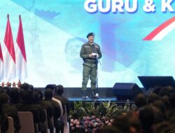 **165 Sekolah Rakyat Beroperasi, Mensos Lapor Kinerja Gus Ipul ke Presiden**