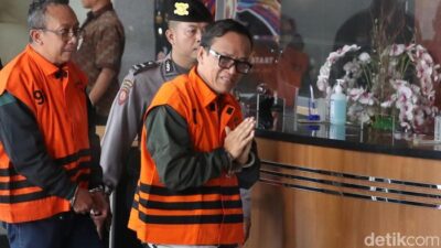 Tangis Wamenaker dan Maaf ke Prabowo: Kisah Dibalik Tersangka KPK
