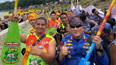 **Kayuah, Jalur Raga Bhayangkara Ajak Masyarakat Jaga Alam di Pacu Jalur**