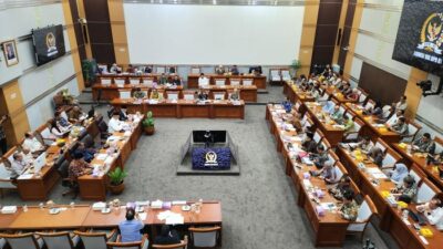 **Komisi VIII DPR Terungkap: Arab Saudi Berikan Ultimatum kepada Indonesia di Arafah**