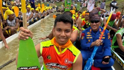 [Nasional] Kemenangan Dramatis Jalur Raga Bhayangkara Riau Vs Lanal di Pacu Jalur
